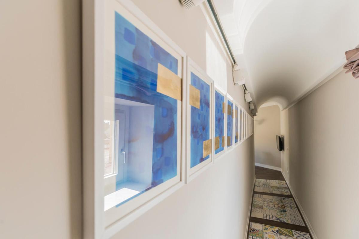 Residenza Trinita Maggiore Naples Luaran gambar