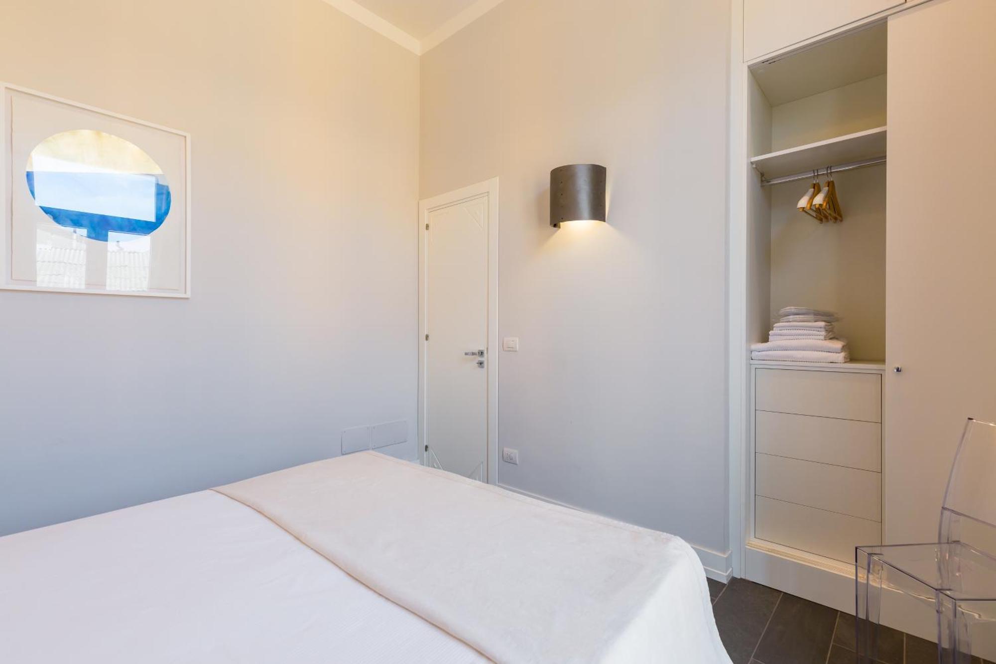 Residenza Trinita Maggiore Naples Luaran gambar